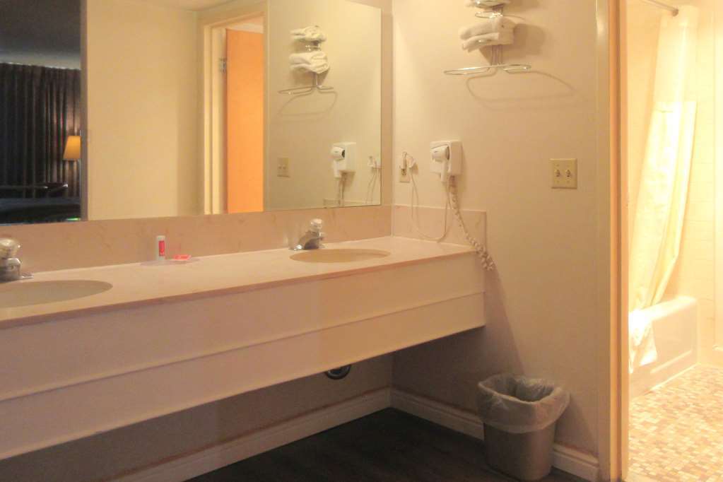 Econo Lodge Elko Downtown Area Chambre photo